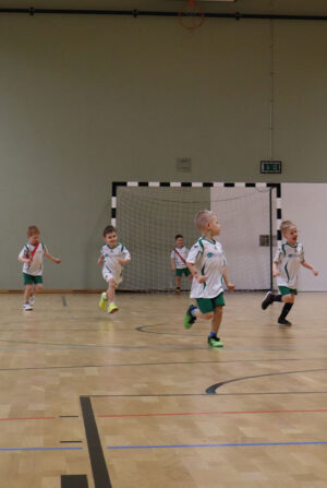 369-2er_Action_8_links-Sportunion Walding (369)